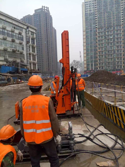 hydraulic drilling rig