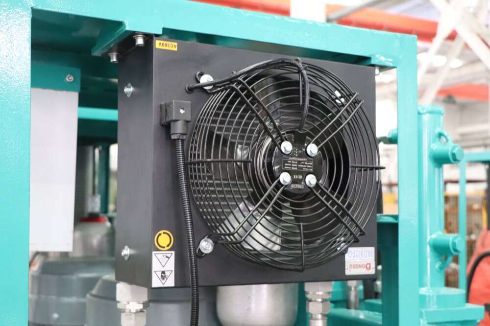 Hydraulic oil air cooler