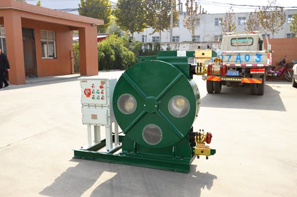 corrosion-resistant conveying hose pump