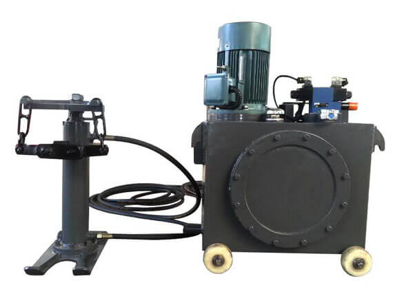 Compact grouting pump