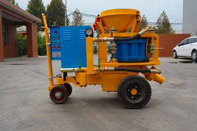 compact concrete spraying machine