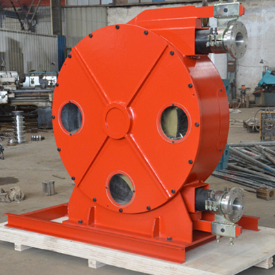 peristaltic hose pump for pumping foam concrete