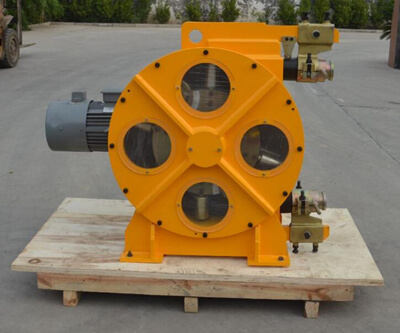 hose pump for pumping heavy fuel oil sludge