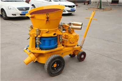 concrete spraying machine price