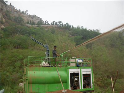 China soil seeding spraying machine