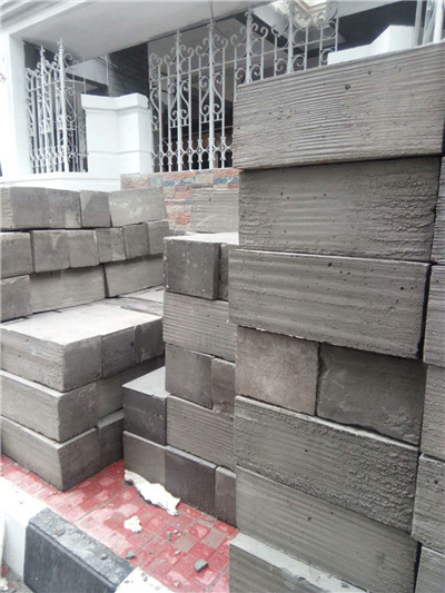 Cellular lightweight foam concrete block 