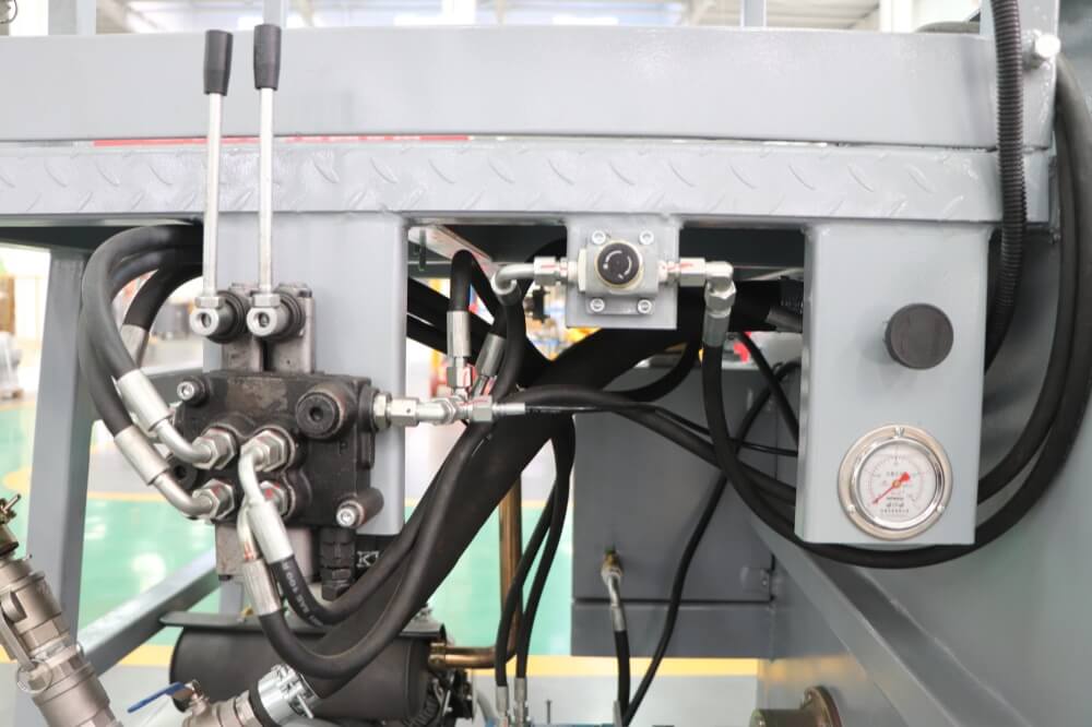 hydroseeding machine details