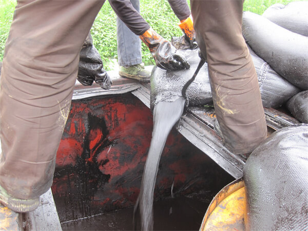 conveying oilfield mud