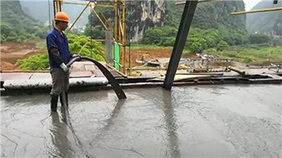 Cellular light weight concrete foam machine pouring