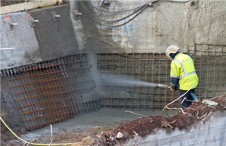 concrete spraying machine for dam engineering