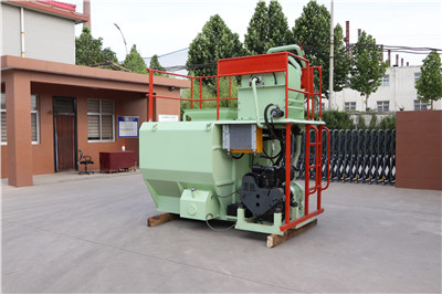 3000L Hydro seeder with soil
