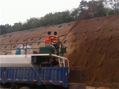 spray on grass seed hydroseeding machine