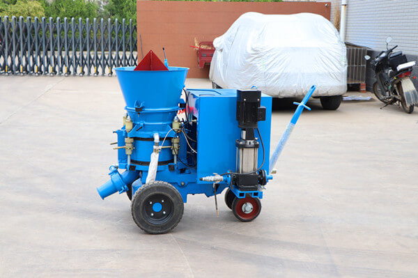 gunning machine for spraying refractory concrete