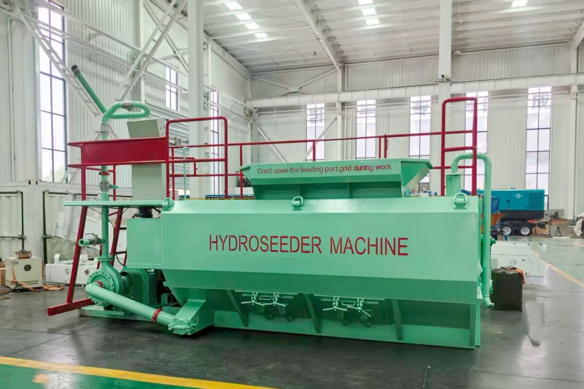 Hydroseeder for Landfill Cover