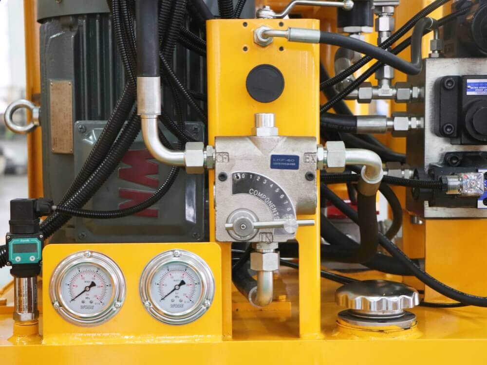 Hydraulic control grout plant