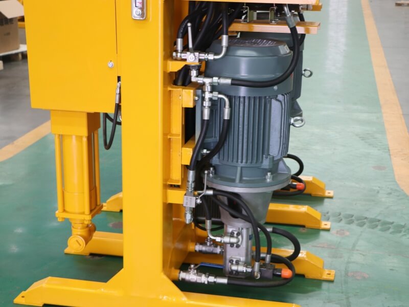 With full hydraulic shaft device