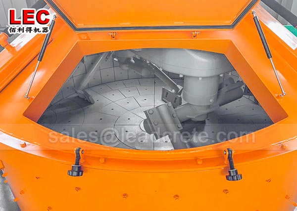 mechanic concrete mixer