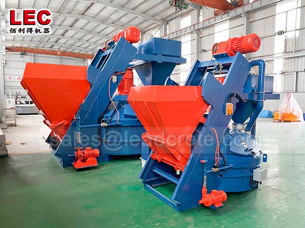 Concrete mixer with lifting