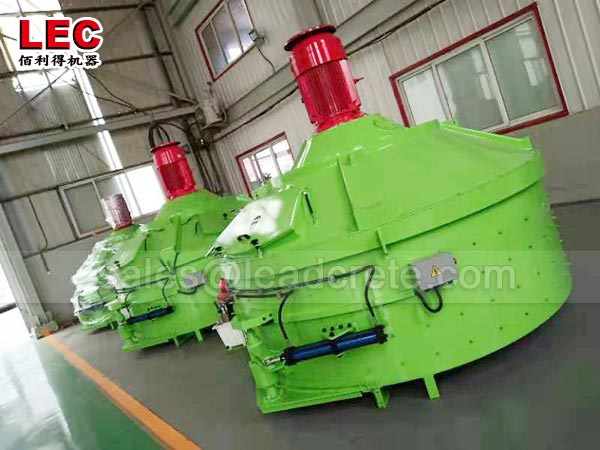 Hydraulic concrete mixer