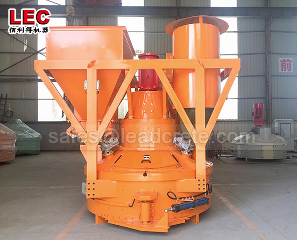 Mobile concrete mixer