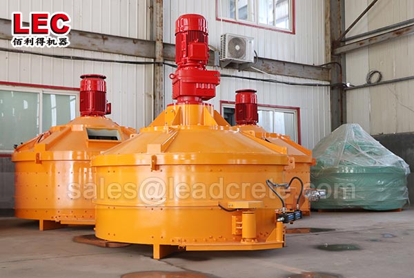 Planetary concrete mixer for construction