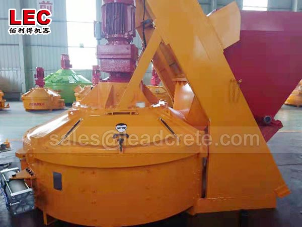 Vertical planetary concrete mixer