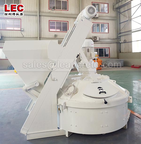 Self-loading forced type planetary mixer