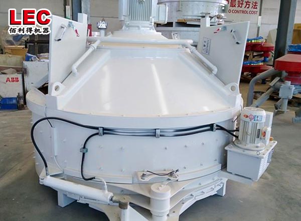 Beton concrete mixer machine with lift