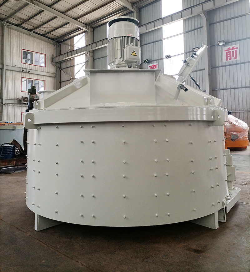 Ready-mix precast concrete mixer