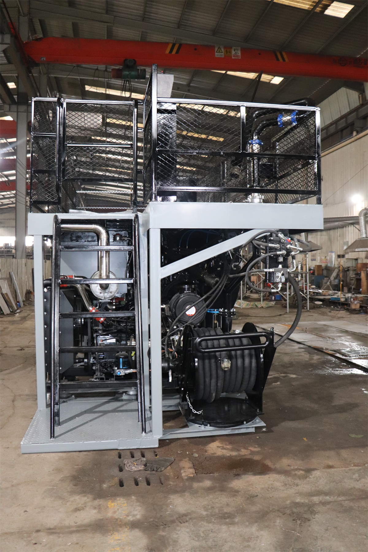 Hydroseeding machine for slope greening