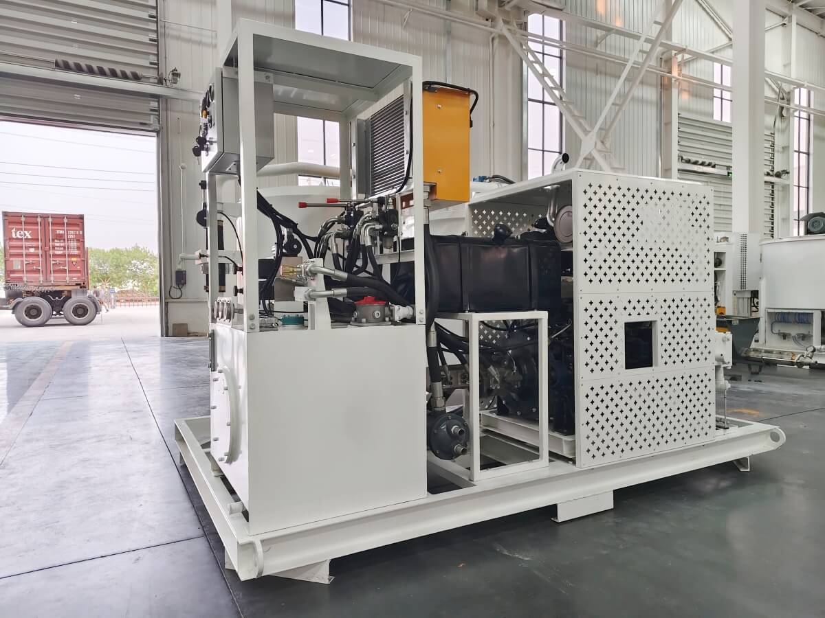 Colloidal mixer agitator with pump
