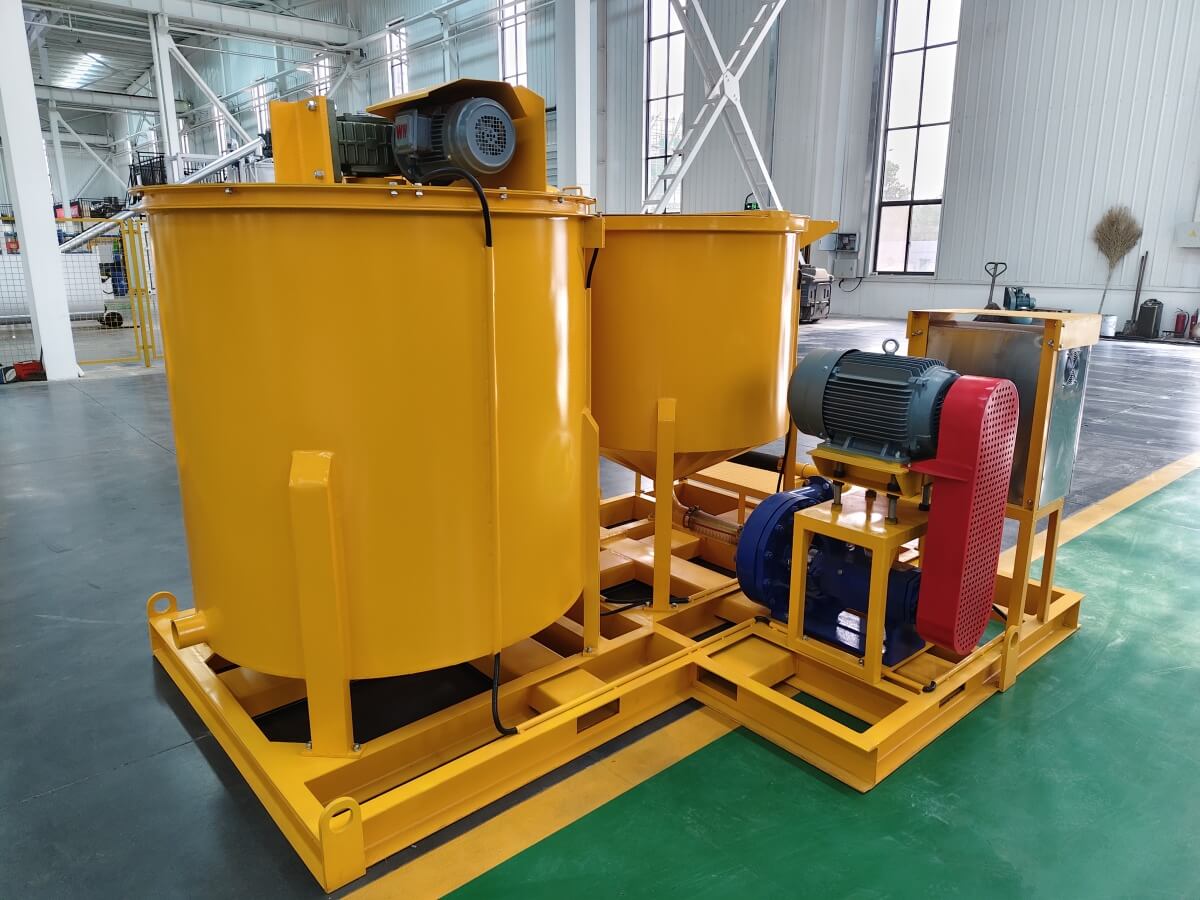 High shear speed grout mixer for mixing bentonite