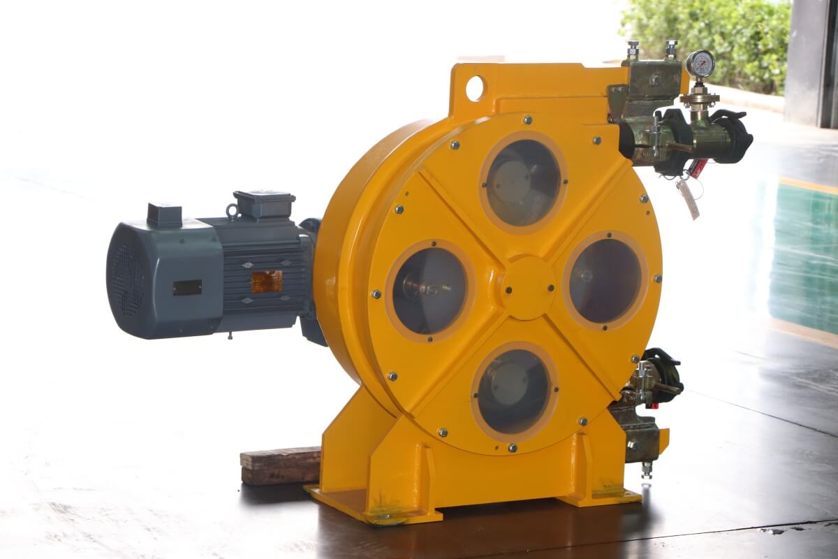 Peristaltic pump for pumping mortar
