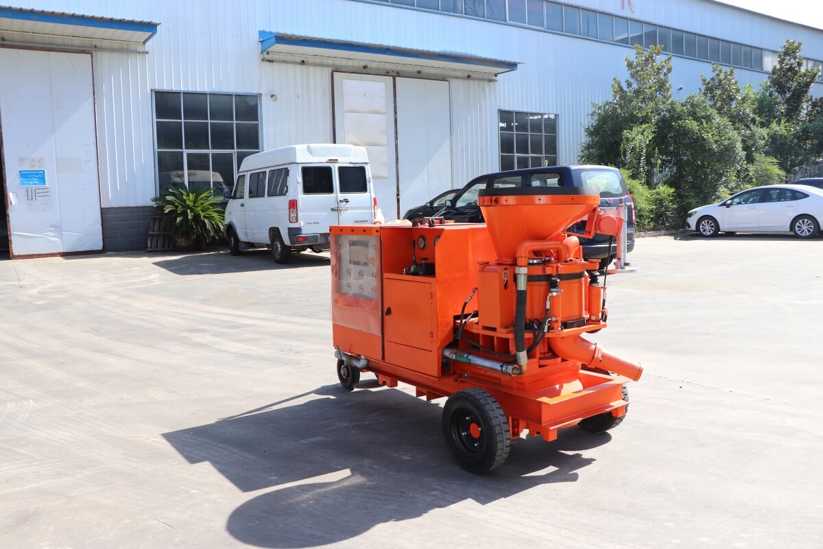 Pea gravel concrete spraying machine