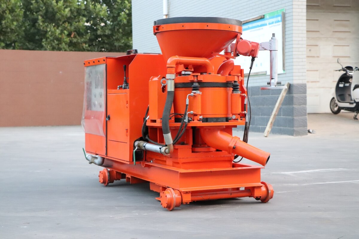 TBM used shotcrete system