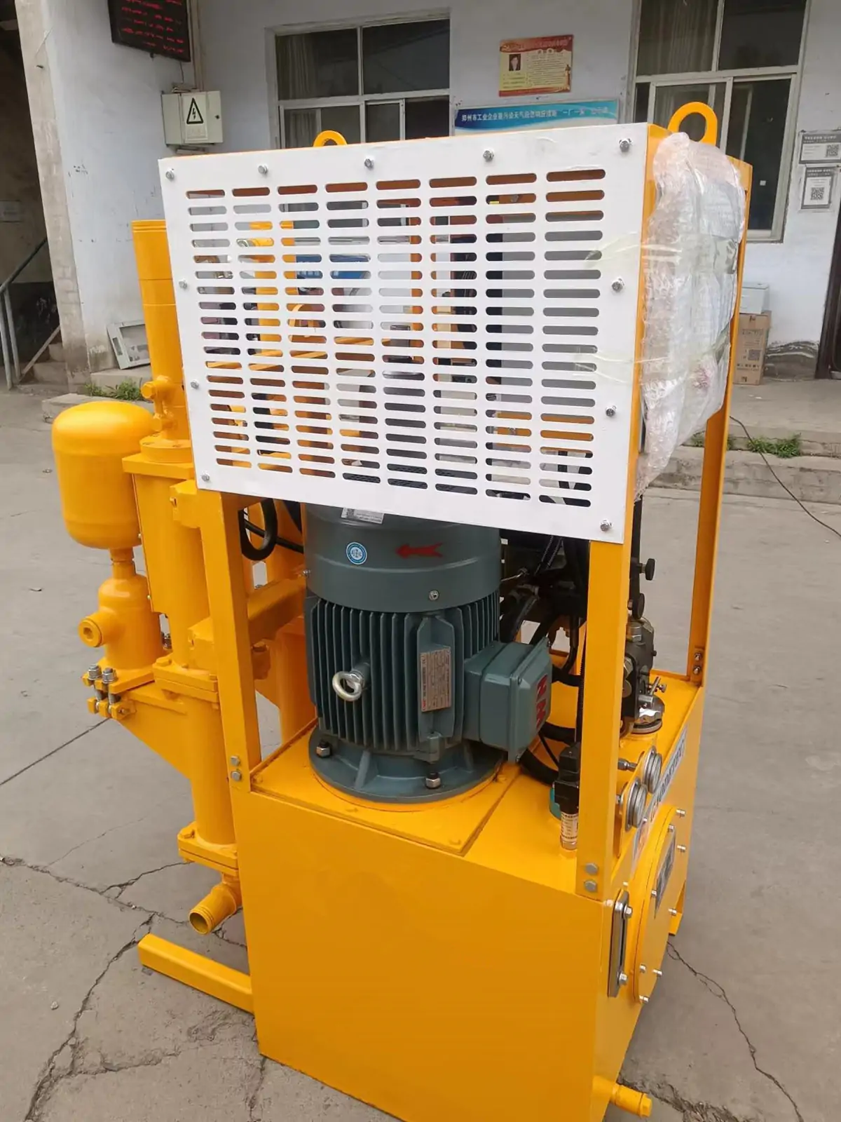 High pressure grouting pump