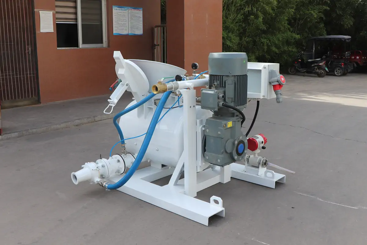 Refractory mortar concrete pump