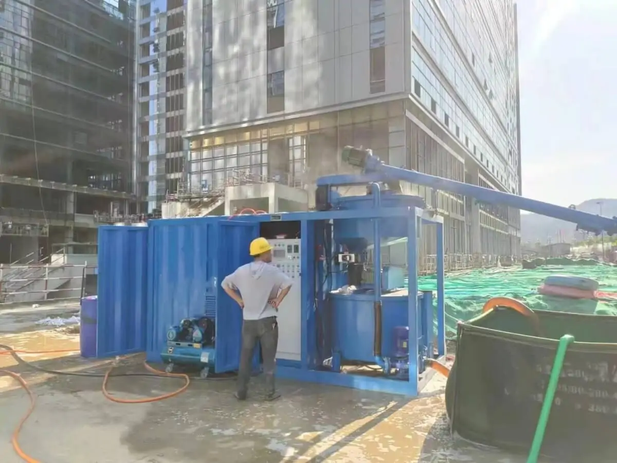 Foam concrete plant for building construction