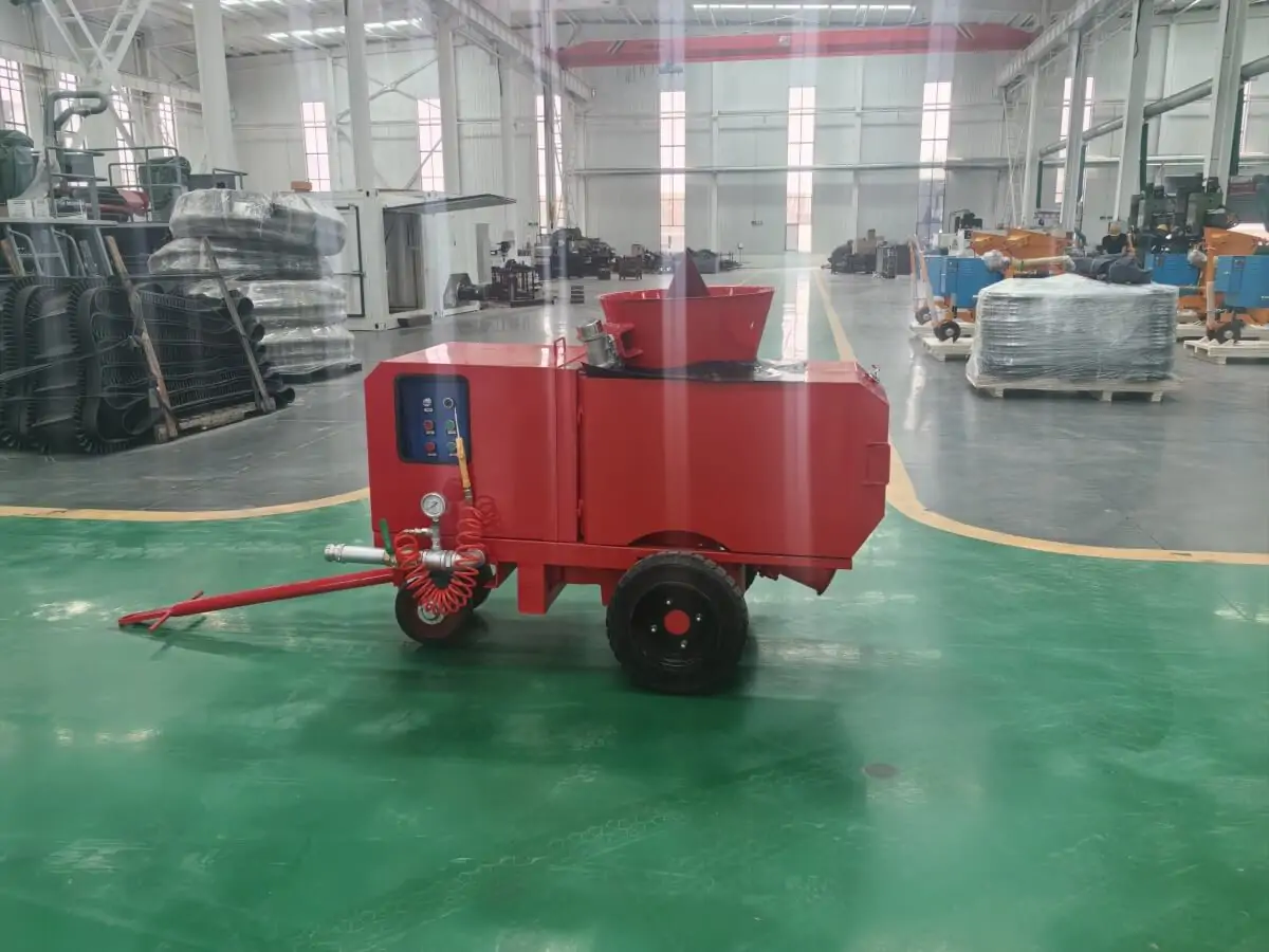 Refractory gunning machine for repairing furnace